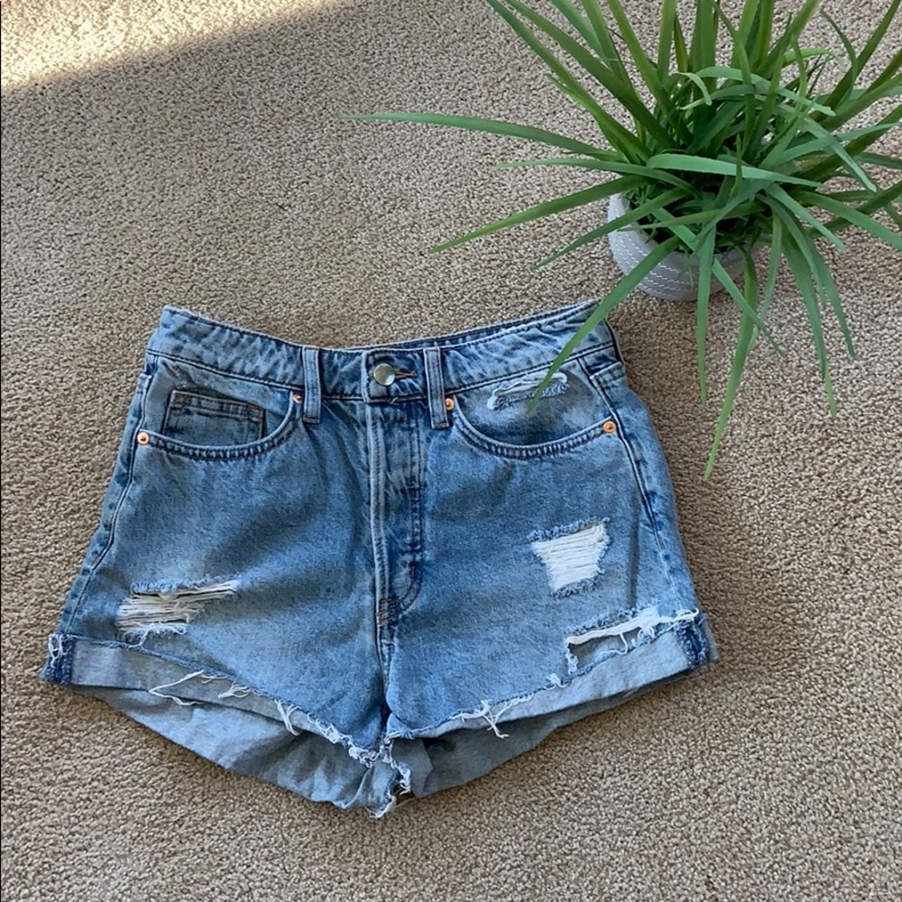 H&M high rise jean shorts!